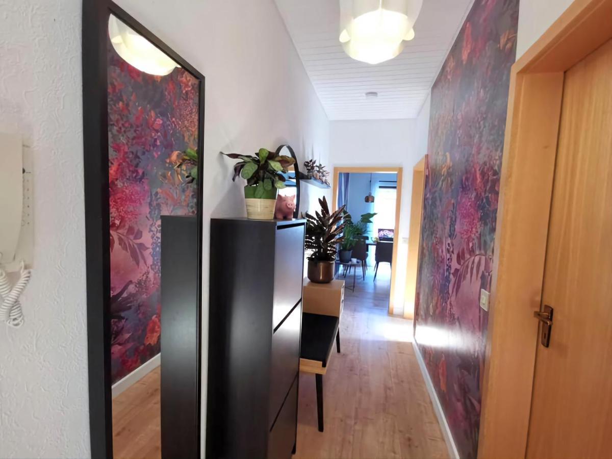 Krueger 'apartment Luke' *